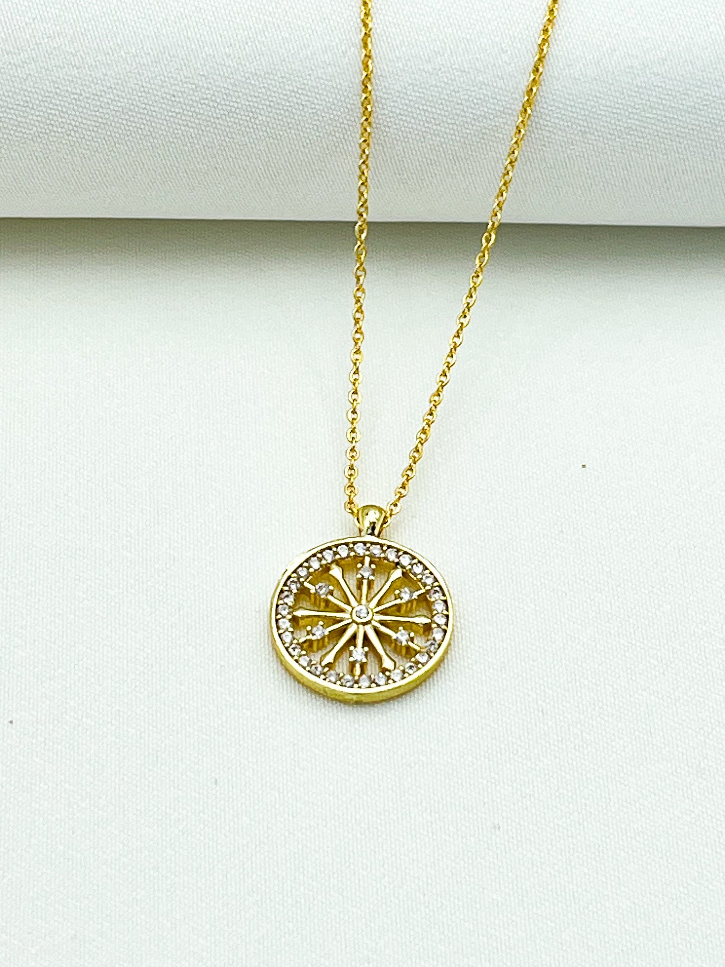 Alâ Vip Zirkon Kolye (Pusula)